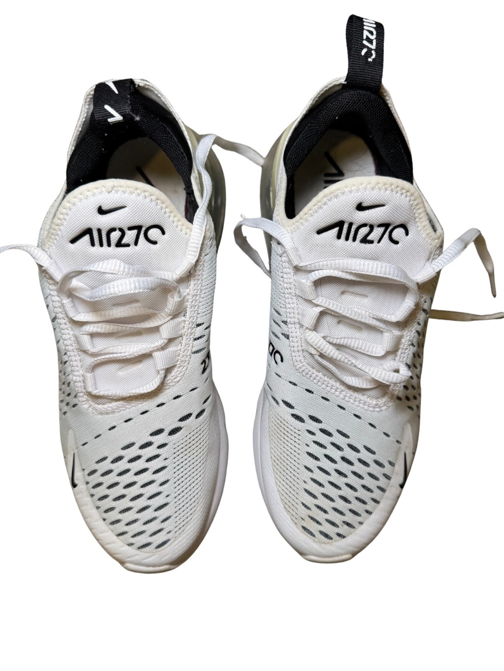 Nike Air270 women’s White and Black Athletic Sneakers